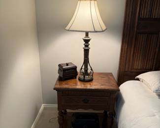ETHAN ALLEN Royal Oak Nightstand