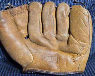 Hutch baseball catcher's mitt 