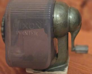 Pencil sharpener 