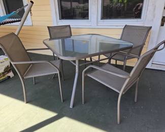 outdoor table and chairs