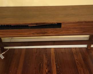 clavichord (case closed)