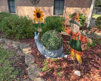Yard Decor
