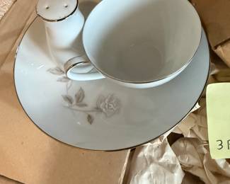 Rosay fine china
