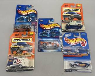 3-Hot Weels + 2-Matchbox Cars in Factory Packages