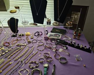 Costume bracelets and rings