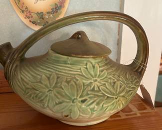 McCoy Aladdin pot.