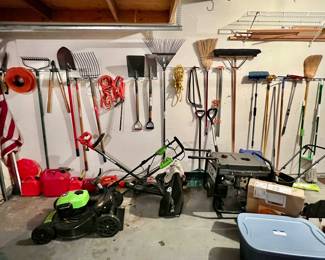 Lots of outdoor tools