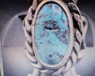 Pictures do not do the jewelry justice. For more details go to: https://modestlambestatesales.hibid.com/