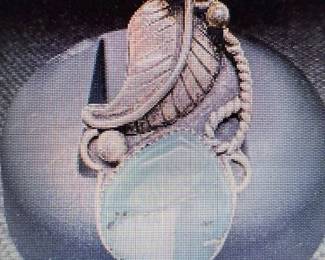 Pictures do not do the jewelry justice. For more details go to: https://modestlambestatesales.hibid.com/