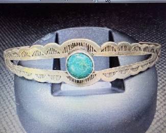 Bracelet. 1940s Fred Harvey Era. Stamped sterling. Weight 3.9 g. Pictures do not do the jewelry justice. For more details go to: https://modestlambestatesales.hibid.com/