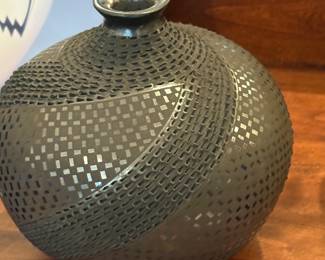 Lucie Soto & Mata Ortiz Lopez Earthen Pottery Vase