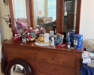 Thomasville Dresser with bifold mirror, matching bedside tables.