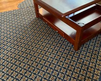 Coffee table that raises for easy dining while watching TV, Game Table, work table.