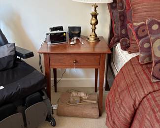 Thomasville endtables.  Brookstone heating paid