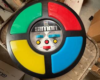 "Simon Says" Vintage game.