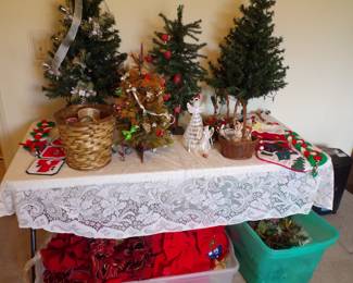 asst Christmas items