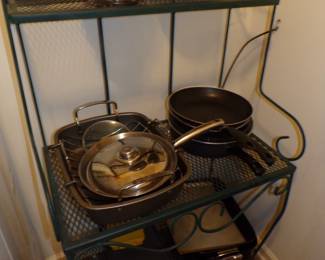 Good cook ware,  Bakers rack