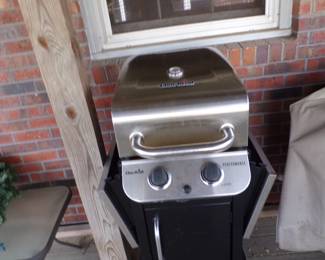 Charbroil grill 