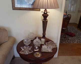 Mahogany table Lamp and crystal glassware