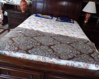 Queen size Mahogany Bedroom suite