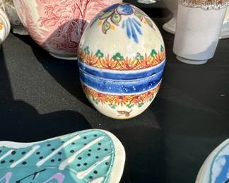 Egg in the middle sold