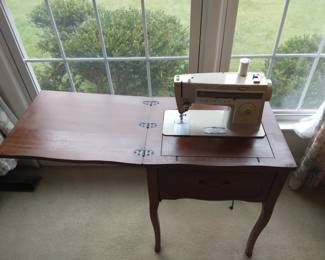Open View of Folding Sewing Side End Table with Sewing Machine