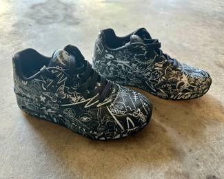 Sketchers Uno Vexx Graffiti Shoes