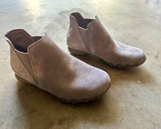 Sketchers Slip On Shoes