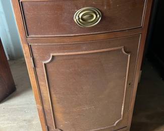 Mahogany nightstand 