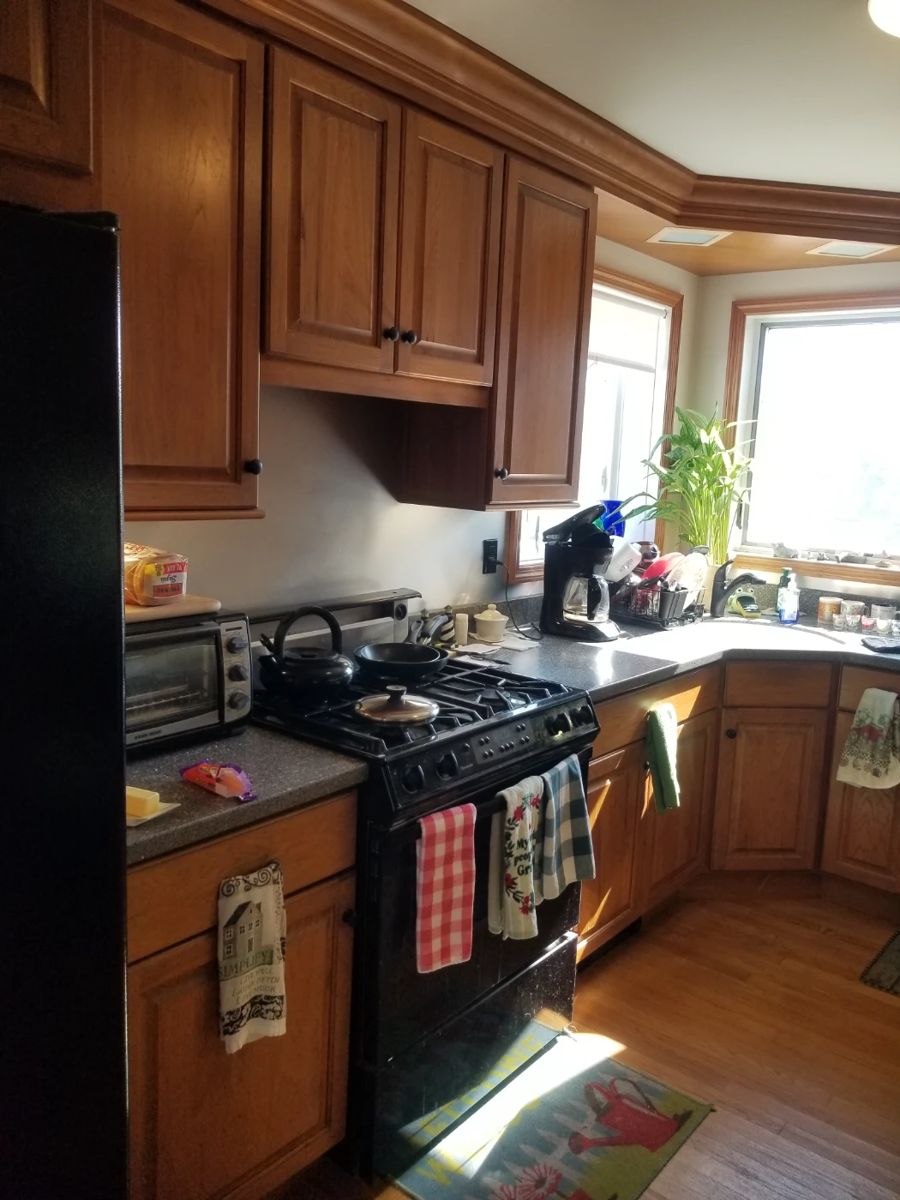 Nicely update kitchen is U-shaped