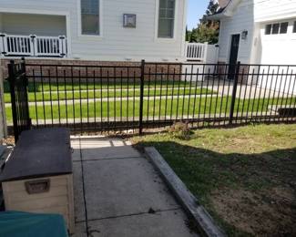 Metal fencing