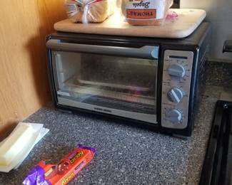 Black & Decker toaster oven