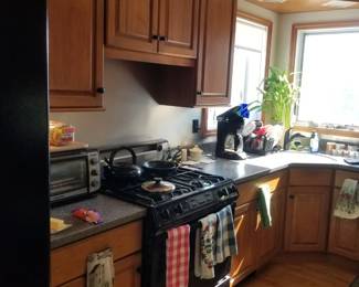 Nicely update kitchen is U-shaped