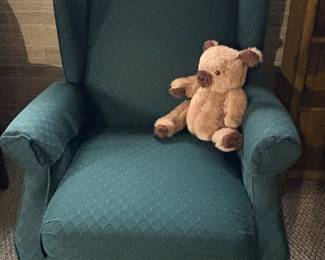 Colonial Wing Back Chair 