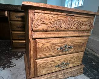 Pair of gorgeous oak side tables