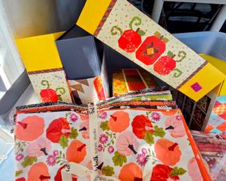 Holiday Kits (Moda, Riley Blake, Fat Quarter Shop)