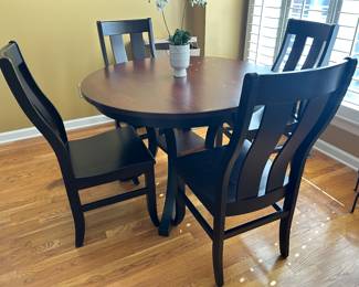 Kitchen table and 4 chairs