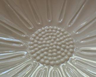 Lenox Ivory Floral Centerpiece Bowl With 24K Gold (does not include small vase)