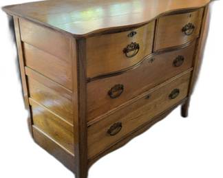 Unique Vintage Oak Chest (42.6” x 21” x 32.5”)