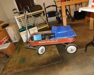 VINTAGE RADIO FLYER WAGON