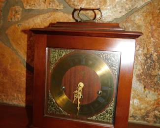 VINTAGE SELBY MANTLE CLOCK