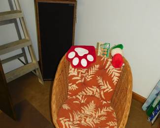 WICKER SCOOP CHAIR