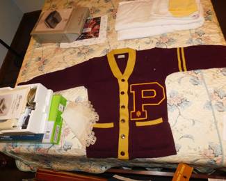 VINTAGE LETTER SWEATER
