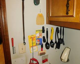HOUSEHOLD ITEMS