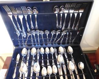 STAINLESS FLATWARE ROGERS “KENWOOD” SERVICE FOR 12