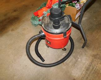 SHOP VAC