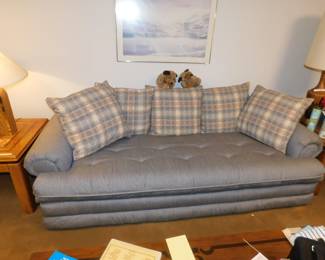 HAVERTY'S SOFA
