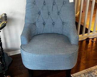 Contemporary Upholstered Accent Button Chair