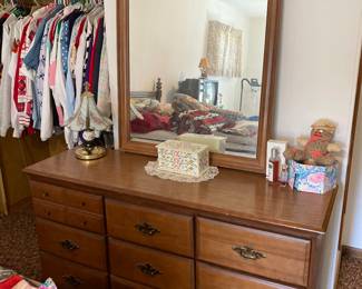 Dresser with Mirror 