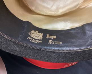  (3) 2 STETSON FEDORA HATS & LOCK & CO. HATTERS FEDORA WITH BOXES